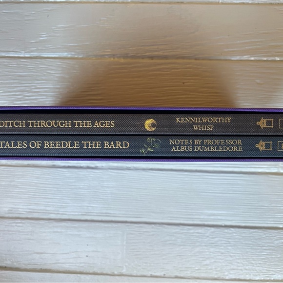 Harry Potter Hogwarts Classics Book Set of 2 Quidditch & Tales of Beedle Bard - Picture 5 of 8